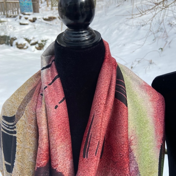 “Movement into Nature” Nora Infinity Scarf - Picture 2 of 5